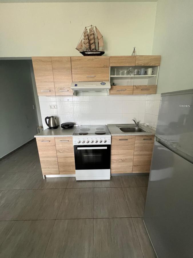 Step To The Sea Apartment Nea Karvali Bagian luar foto