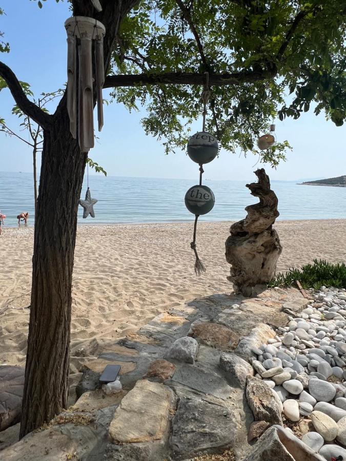 Step To The Sea Apartment Nea Karvali Bagian luar foto