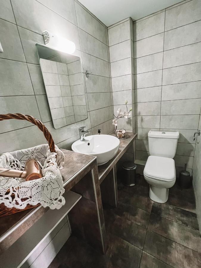Step To The Sea Apartment Nea Karvali Bagian luar foto